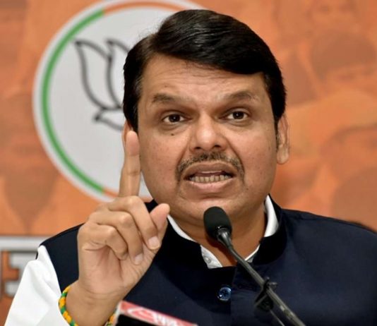 ओबीसींचा इम्पेरिकल डेटा गोळा करण्याचं काम सदोष पद्धतीनं सुरू असल्याचा विरोधी पक्षनेते देवेंद्र फडणवीस यांचा आरोप