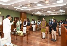 जनतेला आंदोलनाचा अधिकार आहे मात्र लोकशाहीत हिंसेला थारा नसल्याचं उपराष्ट्रपतींचं प्रतिपादन