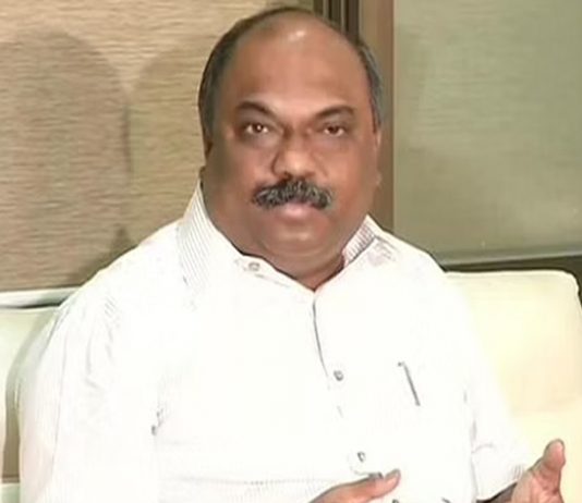 आषाढी एकादशीनिमित्त पंढरपुरात येणाऱ्या भाविकांसाठी आरोग्य शिबिरांचं आयोजन