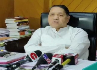 राज्यातल्या कोणत्याही आमदाराचं संरक्षण काढण्याचे आदेश, मुख्यमंत्री किंवा गृहविभागानं दिलेले नाहीत, असा गृहमंत्र्यांचा खुलासा