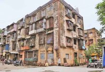 निवृत्त पोलिस कर्मचाऱ्यांना बीडीडी चाळीतल्या घरांची किंमत २५ लाख रुपये