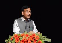 निवृत्त कर्मचाऱ्यांचे, ५०० रुपयांपर्यंतचे मेडिक्लेम कुठल्याही पडताळणीशिवाय द्यायचा केंद्रसरकारचा निर्णय