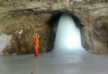 जम्मू-काश्मीरमध्ये अमरनाथ यात्रेच्या काळात जिल्हा प्रशासनातर्फे १५ हजार यात्रेकरूंच्या निवासाची सोय