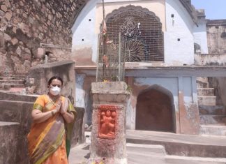 झाशी येथील राणी लक्ष्मीबाई यांच्या स्मारकास विधान परिषद उपसभापती डॉ. नीलम गोऱ्हे यांची भेट