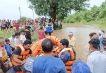 चंद्रपूर जिल्ह्यात पुरात अडकलेल्या नागरिकांचे स्थलांतर