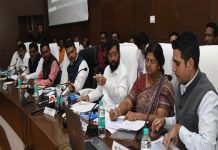 पावसामुळे संपर्क तुटणाऱ्या गावांसाठी कायमस्वरूपी व्यवस्था निर्माण करणार – मुख्यमंत्री