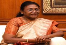 राष्ट्रपतीपदाच्या निवडणुकीत राष्ट्रीय लोकशाही आघाडीच्या उमेदवार द्रौपदी मुर्मू यांना शिवसेनेच्या दोन्ही गटांचा पाठिंबा