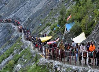 अमरनाथ यात्रा खराब हवामानामुळे तात्पुरती स्थगित