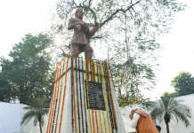 स्वातंत्र्यसैनिक मंगल पांडे यांच्या जयंती निमित्त प्रधानमंत्र्यांनी श्रद्धांजली वाहिली