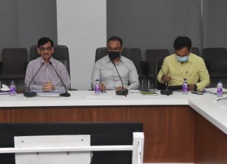 नागरिकांना सेवा पारदर्शक पद्धतीने, तत्परतेने आणि कालबद्धरितीने उपलब्ध कराव्यात- राज्य मुख्य सेवा हक्क आयुक्त दिलीप शिंदे