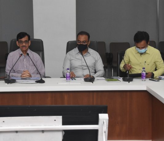 नागरिकांना सेवा पारदर्शक पद्धतीने, तत्परतेने आणि कालबद्धरितीने उपलब्ध कराव्यात- राज्य मुख्य सेवा हक्क आयुक्त दिलीप शिंदे