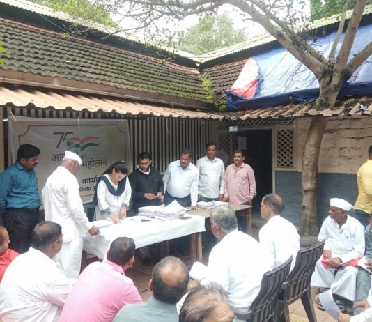 हवेली तहसील कार्यालयात विशेष लोकअदालत क्षेत्राचा मेळ बसत नसलेल्या ६७ सातबारांबाबत निर्णय