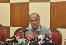 मतदार ओळखपत्राशी आधार कार्ड संलग्न करावे – मुख्य निवडणूक अधिकारी श्रीकांत देशपांडे यांचे आवाहन