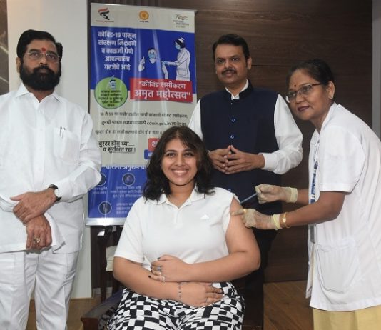 बूस्टर लसीकरणाची गती वाढविण्याचे मुख्यमंत्री एकनाथ शिंदे यांचे निर्देश