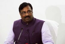 घुग्गुस इथल्या भूस्खलनाचा धोका असलेल्या घरांना तात्काळ 10 हजार रुपये दिले जातील – सुधीर मुनगंटीवार