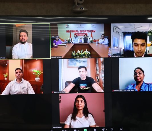 शालेय अभ्यासक्रमात खेळांचा आणि खेळांशी निगडीत विविध विषयांचा समावेश करण्याचा सरकारचा विचार