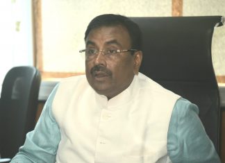 वन कर्मचाऱ्यांना मिळणार पोलिस कर्मचाऱ्यांप्रमाणे लाभ – वन मंत्री सुधीर मुनगंटीवार