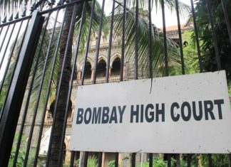 शिवाजी पार्कवरील दसरा मेळाव्याच्या परवानगीसाठी शिवसेनेची मुंबई उच्च न्यायालयात धाव