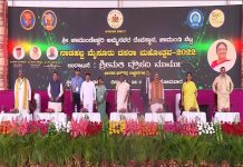 प्राचीन काळापासून संतांनी समाजाला उत्सवांच्या माध्यमातून एकत्रित करुन योग्य मार्गावर जाण्यासाठी लोकांना मार्गदर्शन केल्याचं राष्ट्रपती द्रौपदी मुर्मू यांचं मत