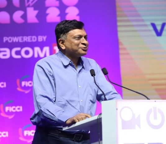 देशातल्या चित्रपटगृहांची संख्या वाढवण्यासाठी केंद्र सरकार नवीन धोरण आणणार