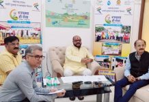 गावांमध्ये आरोग्य सुधारावे यासाठी सरपंचांनी सक्रिय पुढाकार घ्यावा – गुलाबराव पाटील