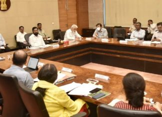 स्वातंत्र्यसैनिक आणि त्यांच्या कुटुंबियांच्या समस्या सोडविण्यासाठी राज्य शासन सकारात्मक – मुख्यमंत्री एकनाथ शिंदे