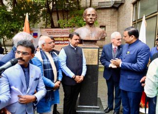 लोकशाहीर अण्णाभाऊ साठे व्यक्ती नव्हे तर विद्यापीठ – उपमुख्यमंत्री देवेंद्र फडणवीस