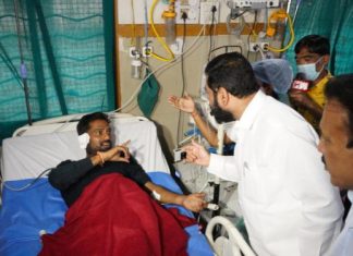 काळजी करू नका, घाबरू नका, सर्व काही ठीक होईल – नाशिकमधील अपघातग्रस्तांना मुख्यमंत्री एकनाथ शिंदे यांनी दिला धीर