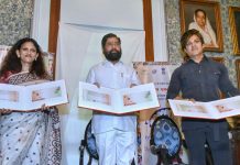 लोहपुरूष सरदार वल्लभभाई पटेल यांच्या जयंतीनिमित्त मुख्यमंत्र्यांच्या हस्ते विशेष टपाल पाकिटाचे अनावरण