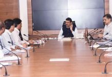 पुणे-नाशिक सेमी हायस्पीड रेल्वेसंदर्भात रेल्वेमंत्र्यांकडे पाठपुरावा करणार – उपमुख्यमंत्री देवेंद्र फडणवीस