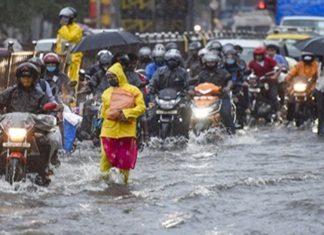 पूरसदृश परिस्थितीवर सरकारने लक्ष देण्याची अजित पवार यांची मागणी