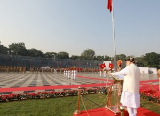केंद्रीय गृहमंत्री अमित शहा यांची राष्ट्रीय पोलीस स्मृतीदिनानिमित्त दिवंगत पोलिसांना आदरांजली