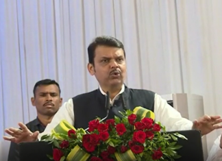 येत्या वर्षभरात राज्यात ७५ हजार पदांची भरती करण्याचं उपमुख्यमंत्री देवेंद्र फडनवीस यांचं आश्वासन