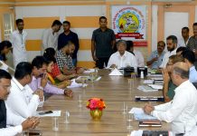 पिंपरी चिंचवड परिसरातील रस्ते दुरुस्तीची कामे तातडीने करा : पालकमंत्री चंद्रकांत दादा पाटील