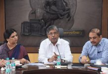 शहरात पाणी साचू नये यासाठी आवश्यक कार्यवाही करा – पालकमंत्री चंद्रकांत दादा पाटील