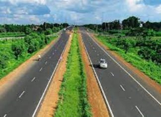 सांगलीच्या पेठ नाका ते सांगली महामार्गाचे चौपदरीकरण करण्यासाठी ६११ कोटी रुपये मंजूर