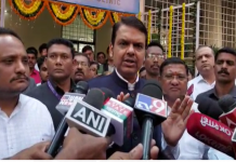 महाराष्ट्र – कर्नाटक सीमाभागातलं एकही गाव महाराष्ट्राबाहेर जाणार नाही, अशी उपमुख्यमंत्र्यांची ग्वाही