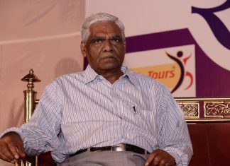 ज्येष्ठ साहित्यिक डॉ. नागनाथ कोत्तापल्ले यांचं निधन