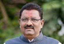 मंदिरांच्या जमिनीवर कब्जा केल्याप्रकरणी भाजपा आमदार सुरेश धस यांच्याविरोधात गुन्हा दाखल