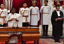 देशाचे पन्नासावे सरन्यायाधीश म्हणून न्यायमूर्ती धनंजय चंद्रचूड यांचा शपथविधी संपन्न