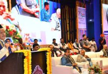 युवकांनी देशाला आत्मनिर्भर बनविण्यासाठी योगदान द्यावे – राज्यपाल भगत सिंह कोश्यारी