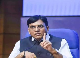 राहुल गांधी आणि राजस्थानचे मुख्यमंत्री यांनी भारत जोडो यात्रेदरम्यान कोविड नियमांचं पालन करावं अन्यथा यात्रा स्थगित करावी – मनसुख मांडविया