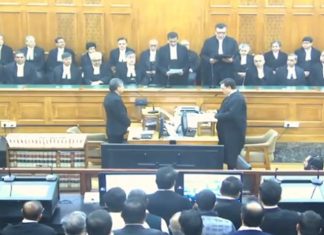 न्यायमूर्ती दीपंकर दत्ता यांनी आज सर्वोच्च न्यायालयाचे न्यायाधीश म्हणून घेतली शपथ