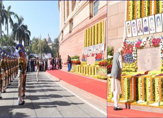 संसदेवर २००१ मध्ये झालेल्या दहशतवादी हल्ल्यात आहुती देणाऱ्या शहीदांना राष्ट्रपतींनी वाहिली श्रद्धांजली