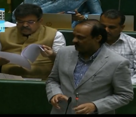 मुंबईसंदर्भात कर्नाटकच्या मंत्र्यांच्या वक्तव्याचा विधानसभेत तीव्र निषेध