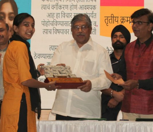 स्वच्छ सर्वेक्षण पुरस्कार क्रमवारीत पुण्याला देशात पहिल्या पाचमध्ये आणण्यासाठी नागरिकांनी योगदान द्यावे – पालकमंत्री चंद्रकांतदादा पाटील