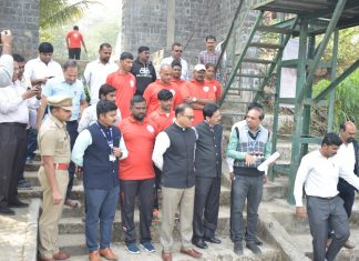 घोडेगाव येथे आयोजित आपत्ती मित्र प्रशिक्षणाला जिल्हाधिकारी डॉ. राजेश देशमुख यांची भेट