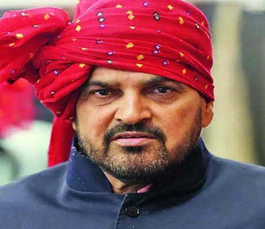 बृजभूषण यांच्यावरील आरोपांच्या चौकशीसाठी समिती स्थापन, कुस्तीपटूंचं आंदोलन मागे