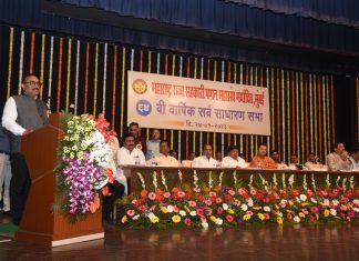 शेतकऱ्यांना दर्जेदार बियाणे आणि खत पुरविण्यासाठी सहकारी संस्थांनी पुढाकार घ्यावा – सहकारमंत्री अतुल सावे