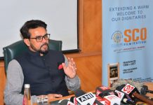 चित्रपटांमध्ये कोणताही भेद नसून चित्रपटाची संहिता बळकट असेल, तर तो चित्रपट प्रेक्षकांच्या मनाला भिडतो – अनुराग सिंह ठाकूर